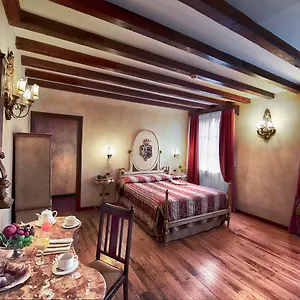 Castello Della Castelluccia Hotel