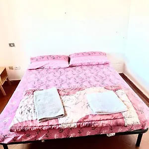 Cozy Bedroom , Piza Włochy